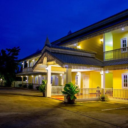 Raiwin Buri Resort Phrae Bagian luar foto