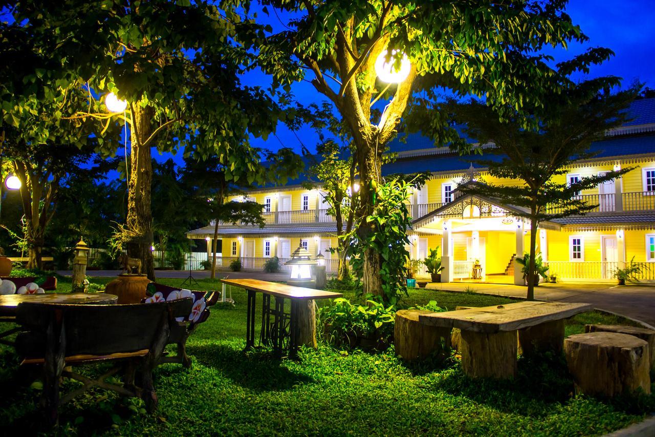 Raiwin Buri Resort Phrae Bagian luar foto