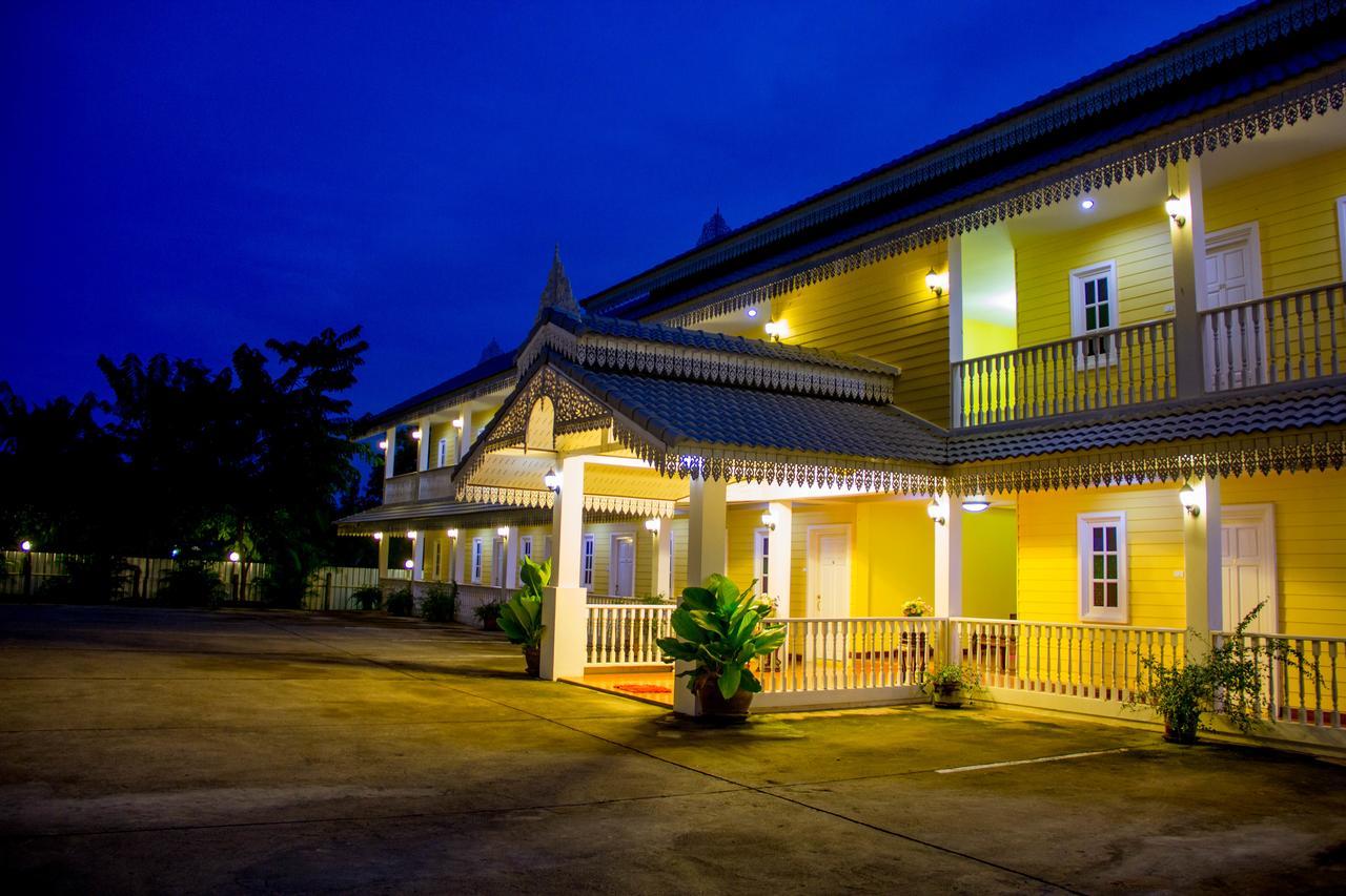 Raiwin Buri Resort Phrae Bagian luar foto